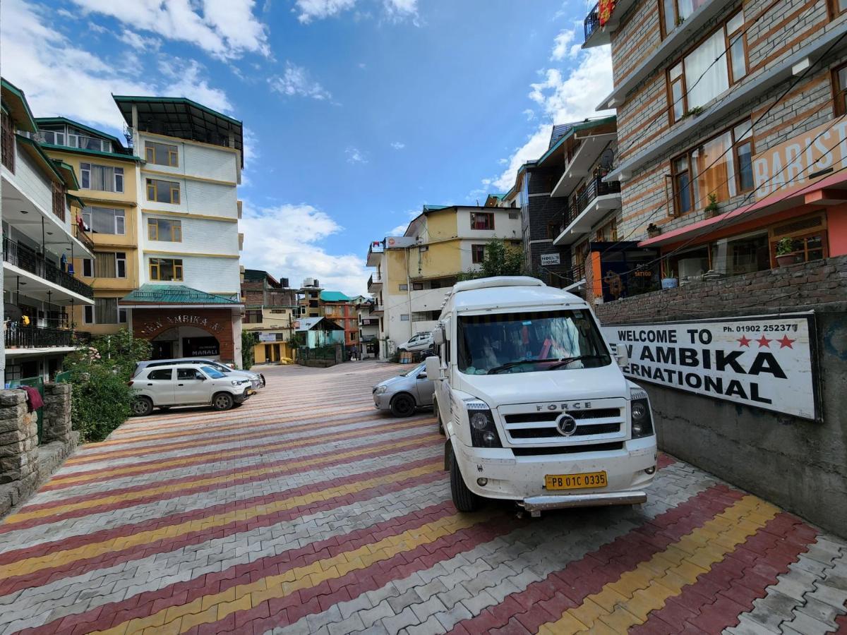 New Ambika International Mall Road Hotel Manāli Buitenkant foto
